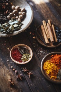 Ayurvedische Kochkunst & Ernährungsberatung - Gewürze